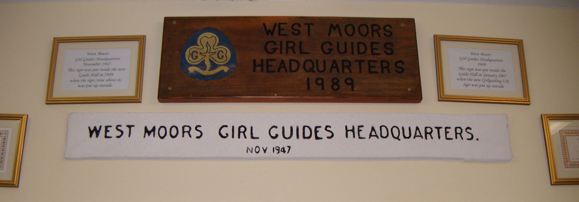 Guide Hall signs